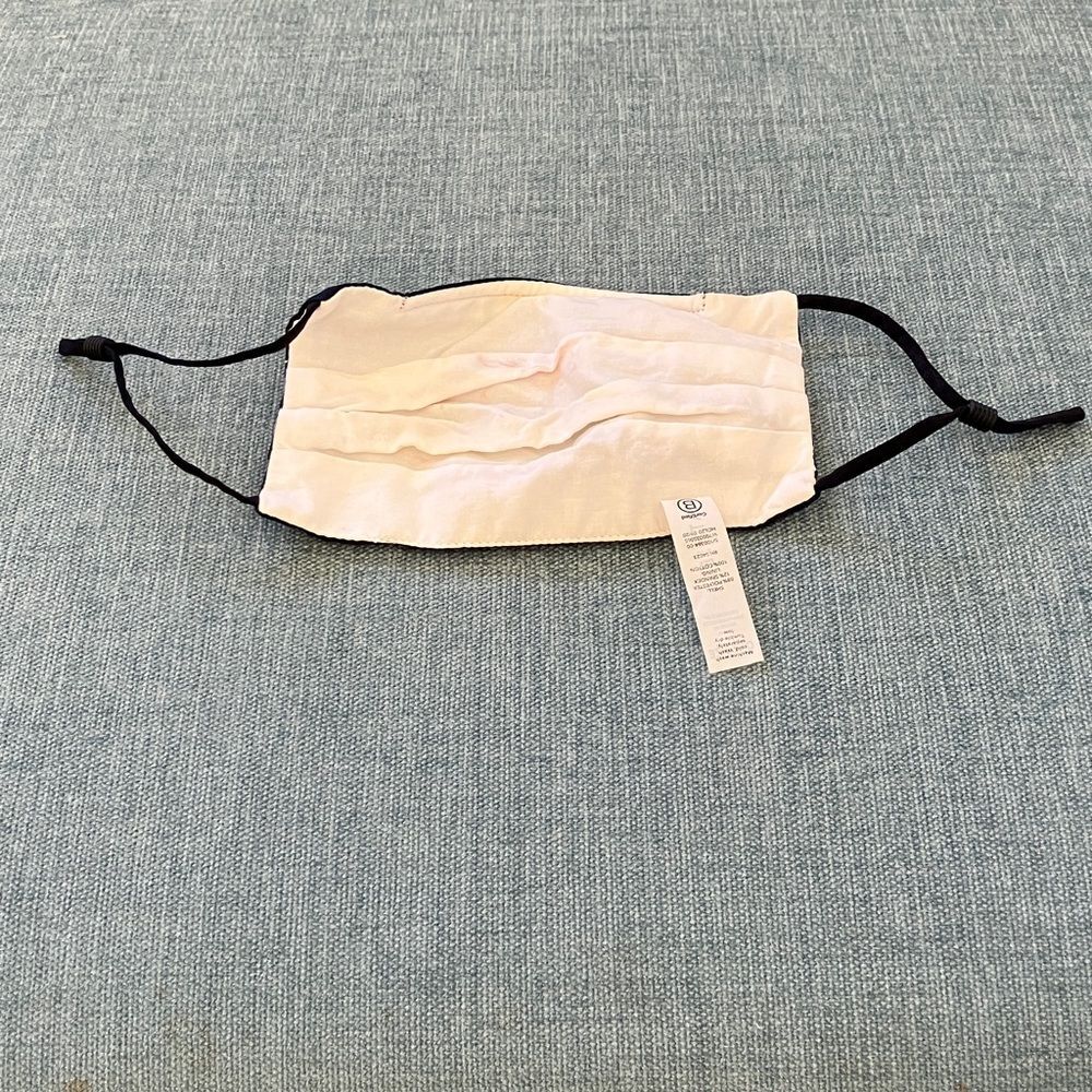 Cloth Mask - Picture 2 of 3